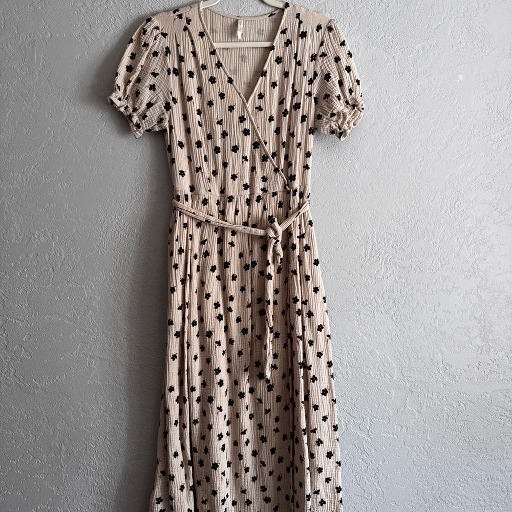 Rylee + Cru Beige and Black Floral Maxi Dress